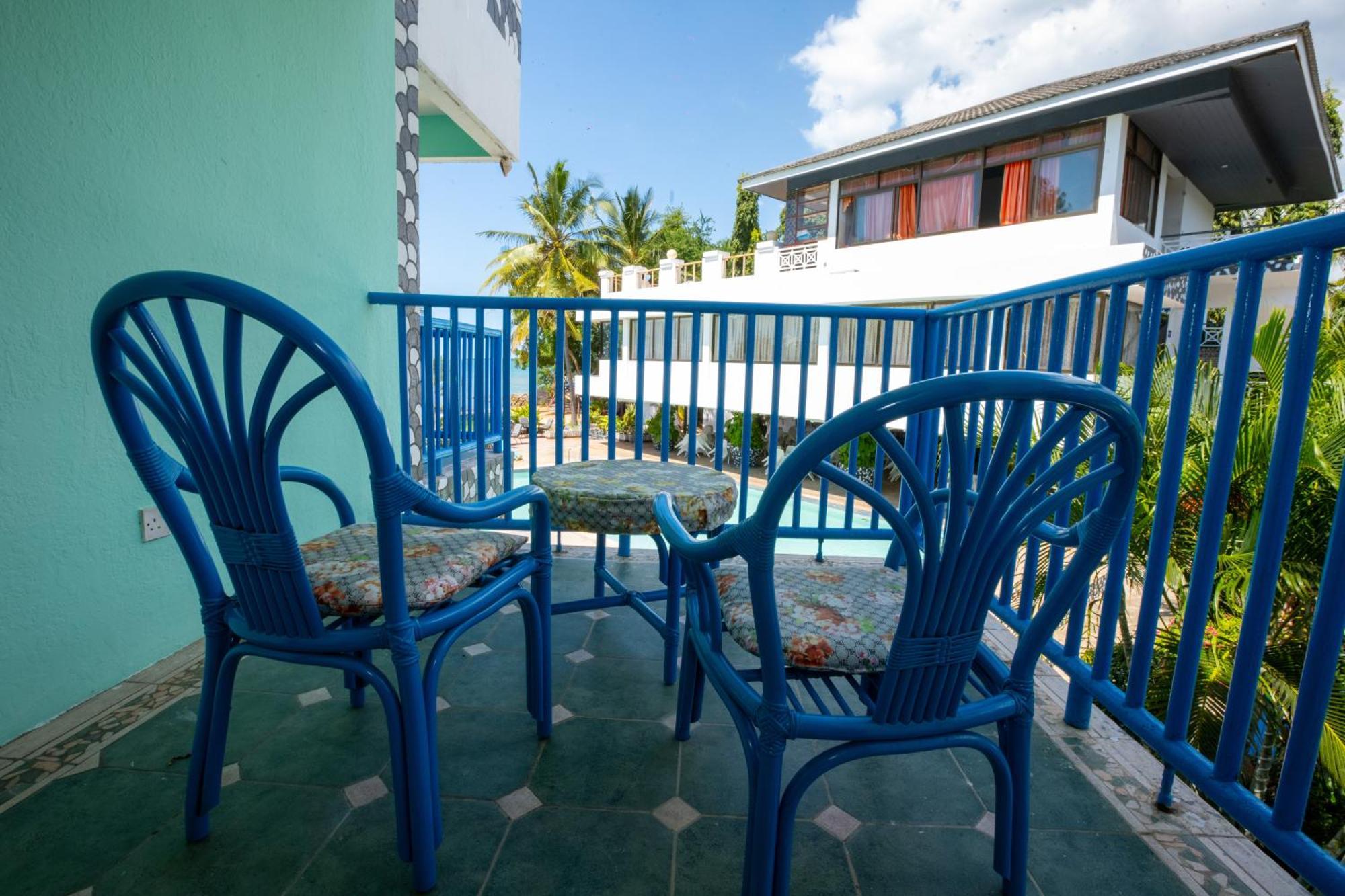Beachcomber Hotel And Resort Дар-эс-Саламе Экстерьер фото