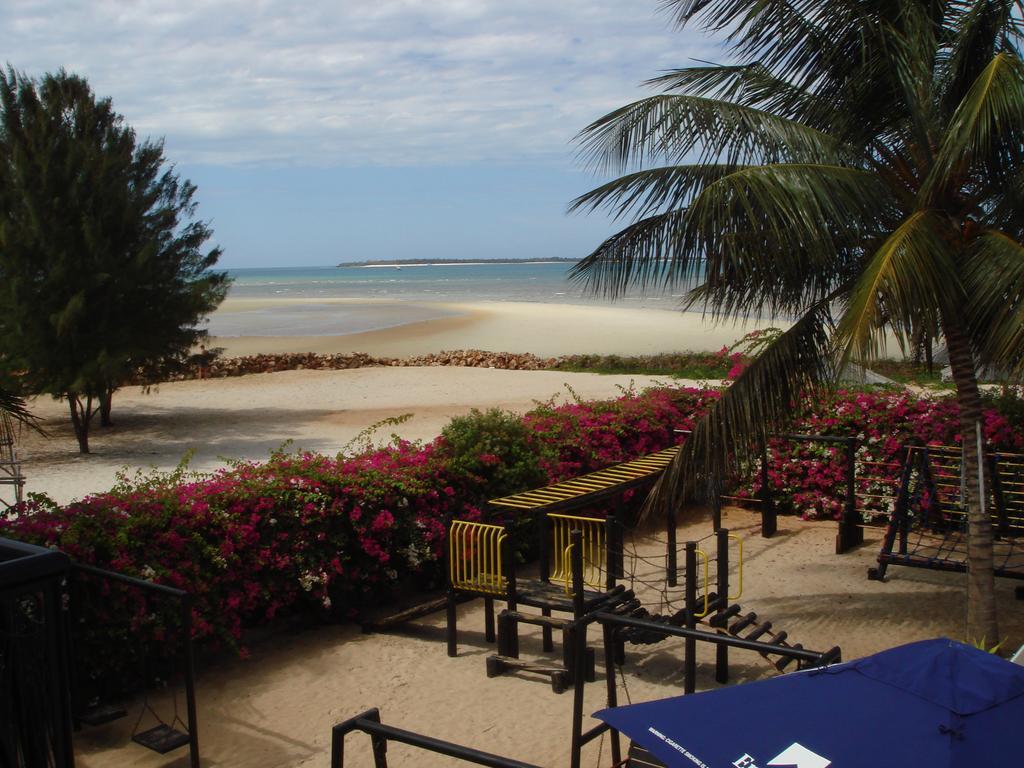 Beachcomber Hotel And Resort Дар-эс-Саламе Экстерьер фото