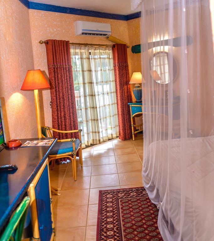 Beachcomber Hotel And Resort Дар-эс-Саламе Экстерьер фото