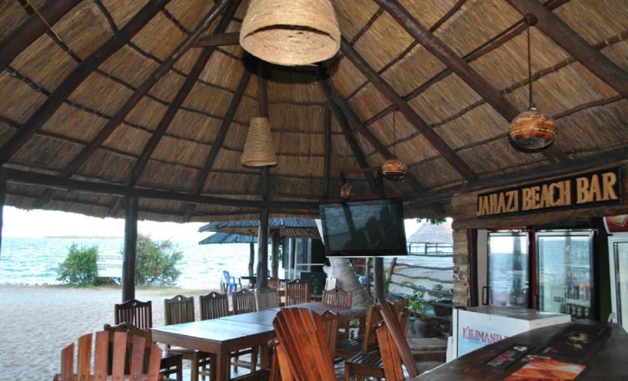 Beachcomber Hotel And Resort Дар-эс-Саламе Экстерьер фото
