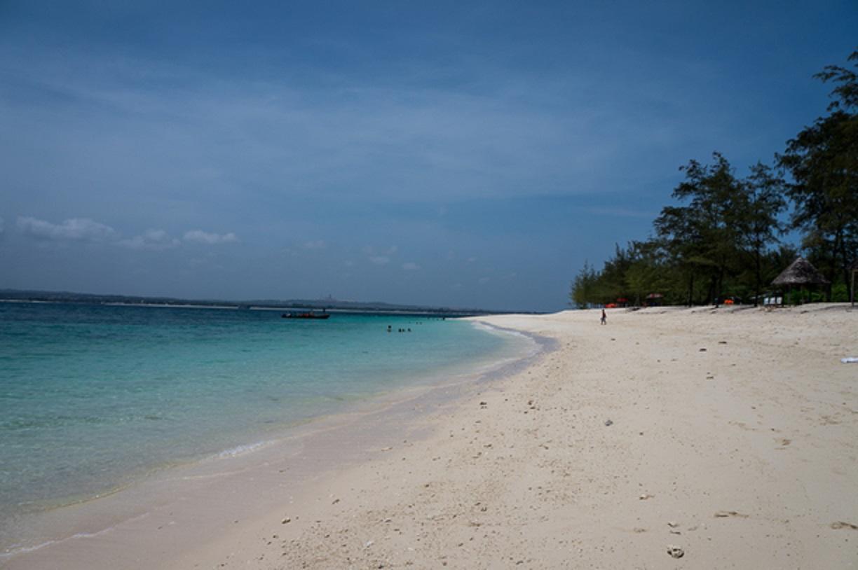 Beachcomber Hotel And Resort Дар-эс-Саламе Экстерьер фото